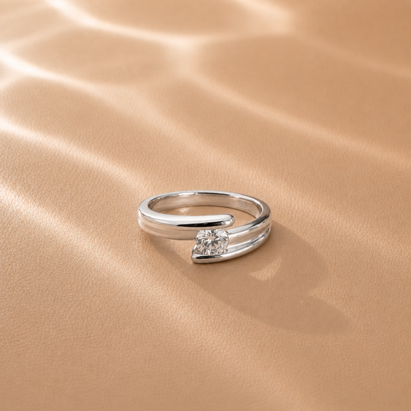 Serene Twist Solitaire Ring