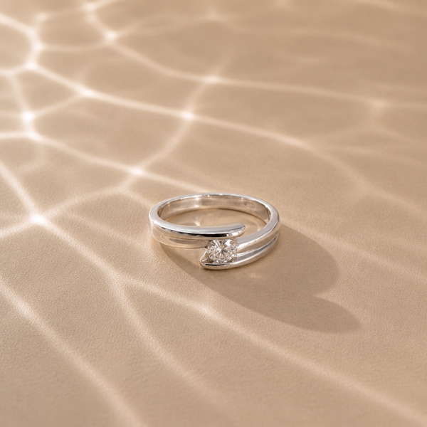 Serene Twist Solitaire Ring