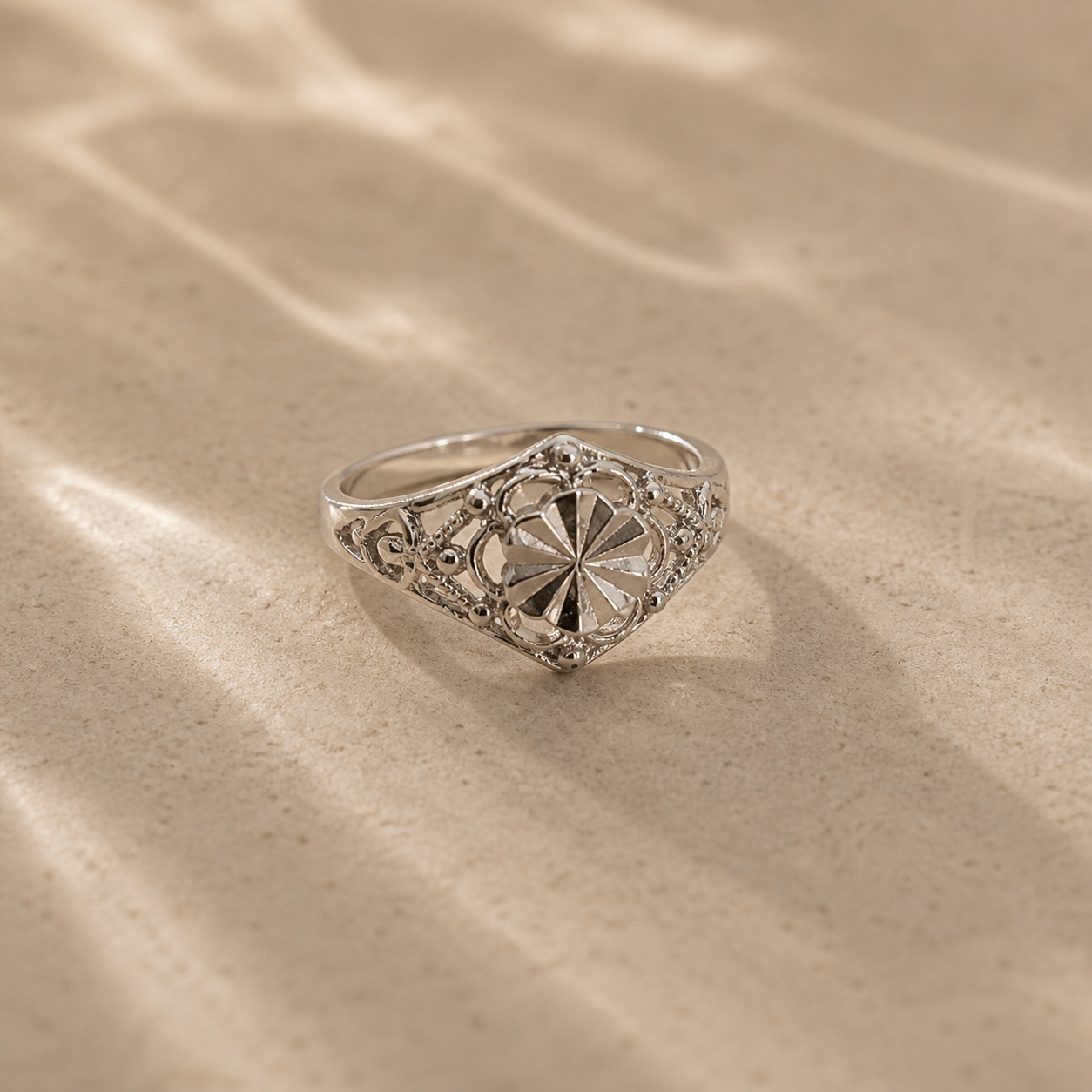 Vintage Filigree Shield Ring