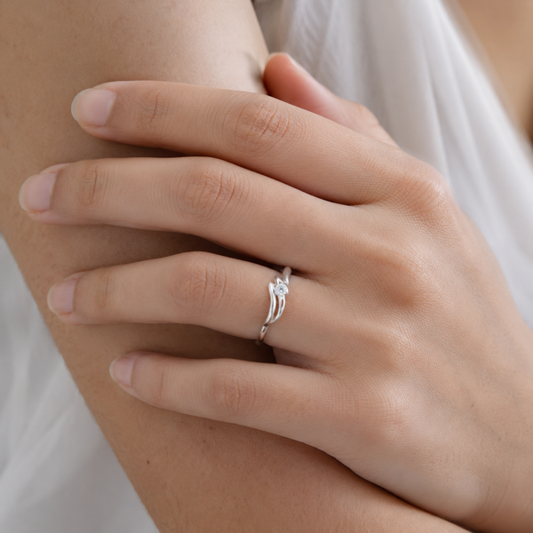 Aurielle Flow Solitaire Ring