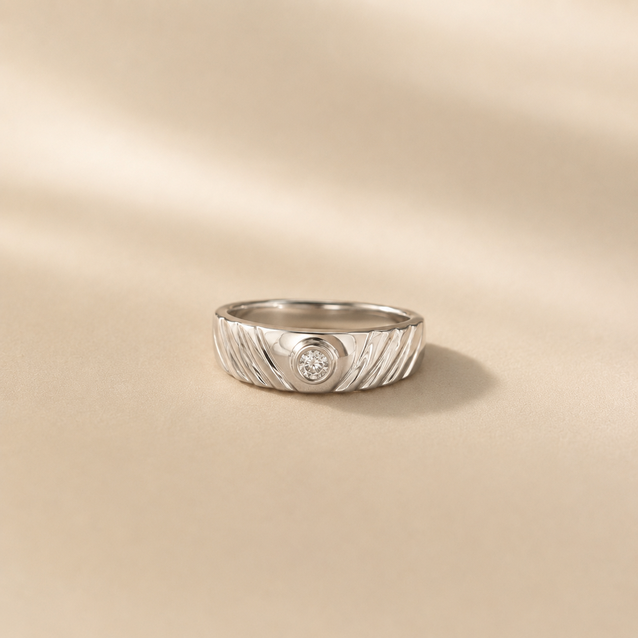 Astra Crest Ring