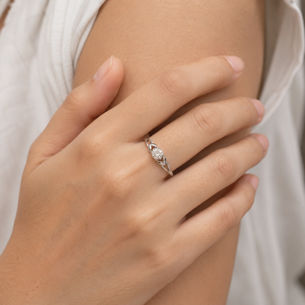 Eterna Knot Solitaire Ring