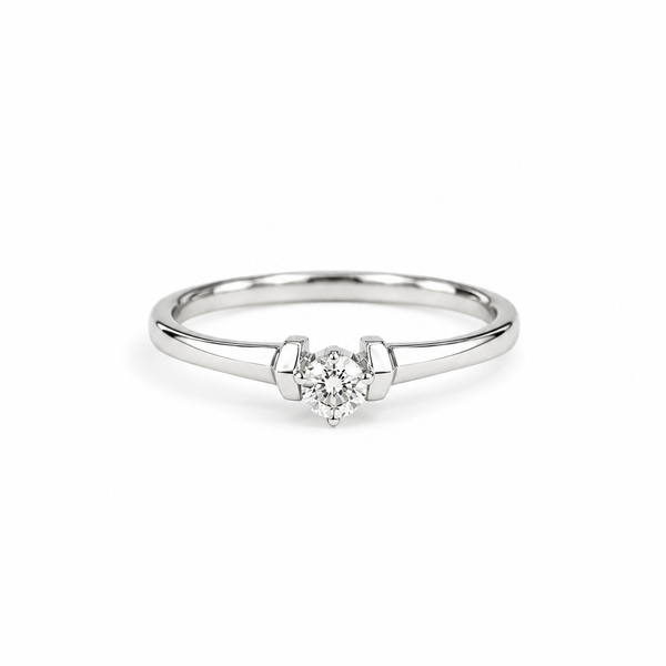 Eterna Solitaire Ring