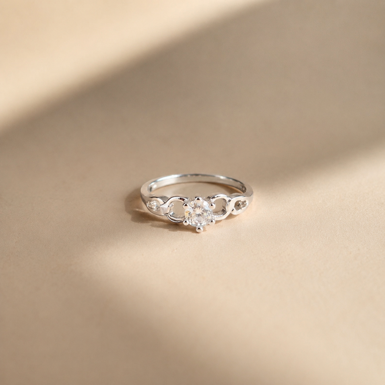Celeste Link Solitaire Ring