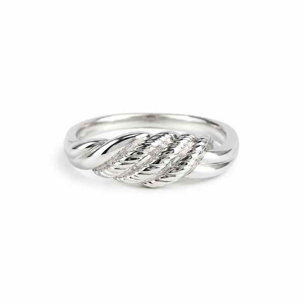Twisted Rope Crossover Ring