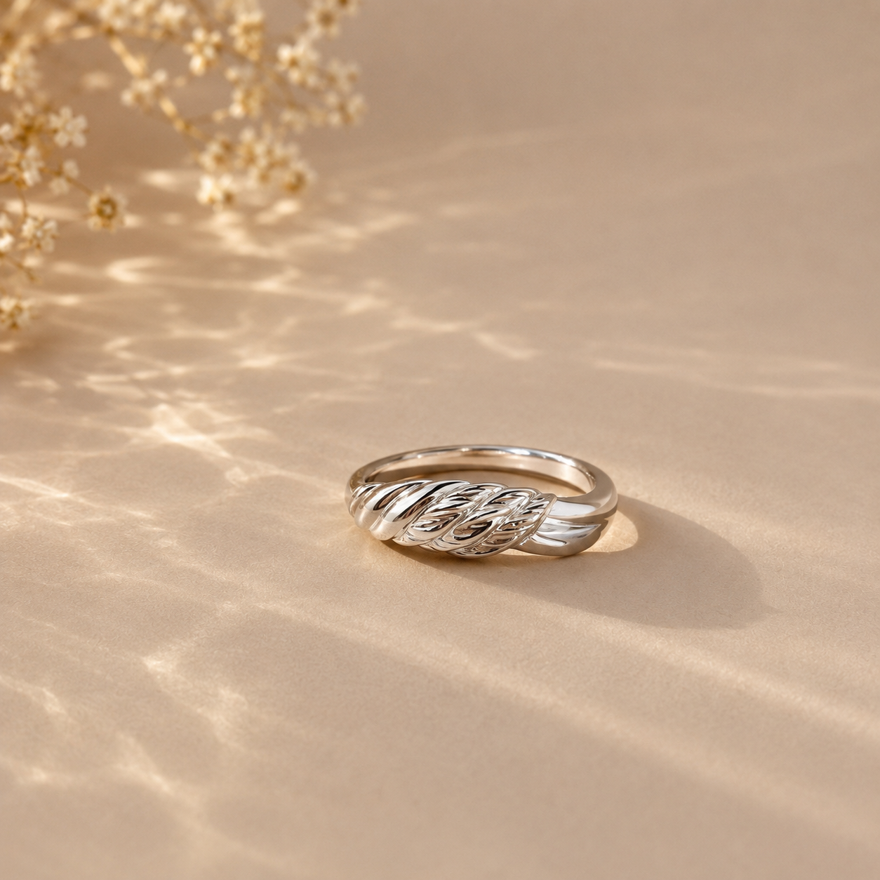 Twisted Rope Crossover Ring