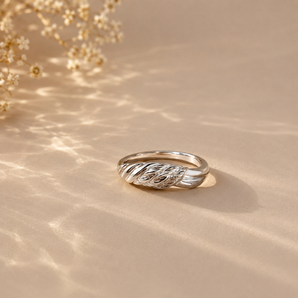 Twisted Rope Crossover Ring
