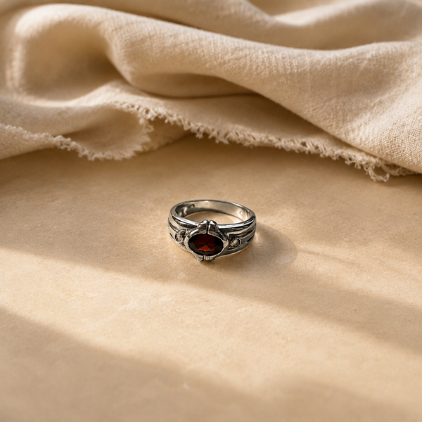 Vintage Garnet Solitaire Ring