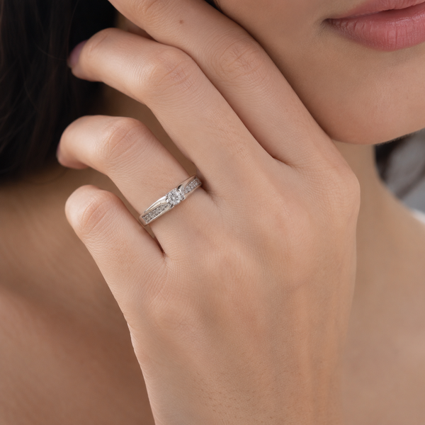 Vintage-Inspired Solitaire Ring