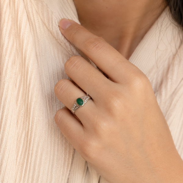 Verdant Grace Onyx Ring