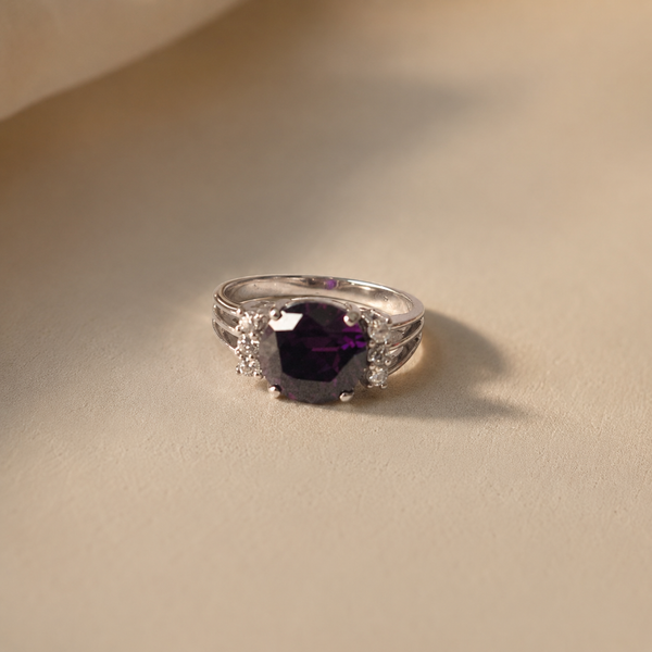 Violet Royale Amethyst Ring