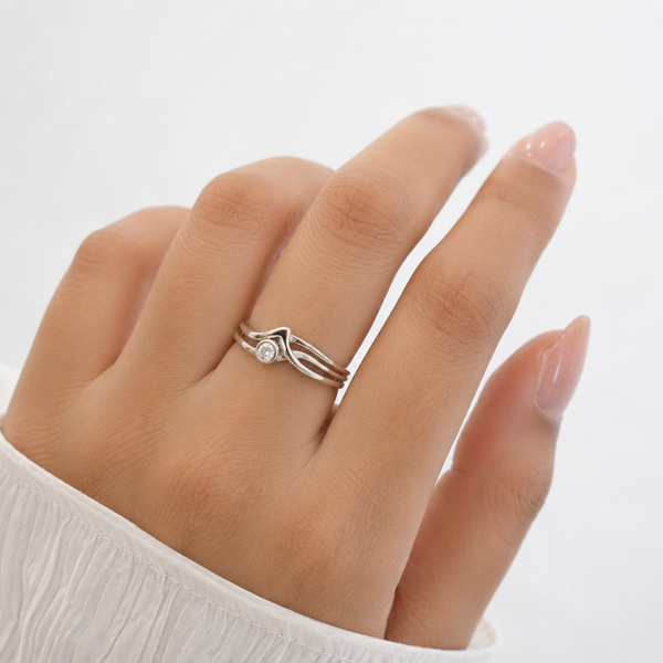 Minimal Bezel Solitaire Wave Ring