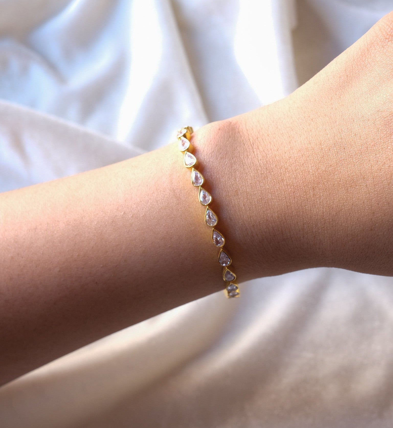 Tarini Manchanda in Pear Tennis Bracelet