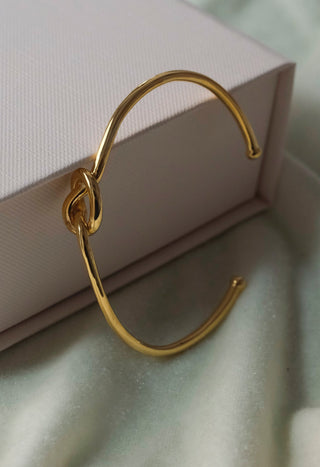 Knot Cuff