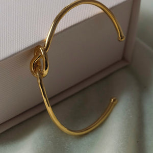 Knot Cuff