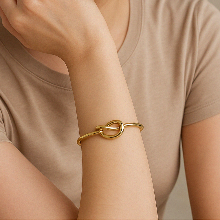 Knot Cuff