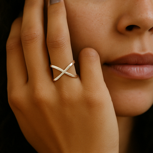 Criss Cross Ring