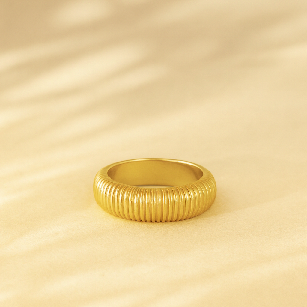 Line Mounded Ring