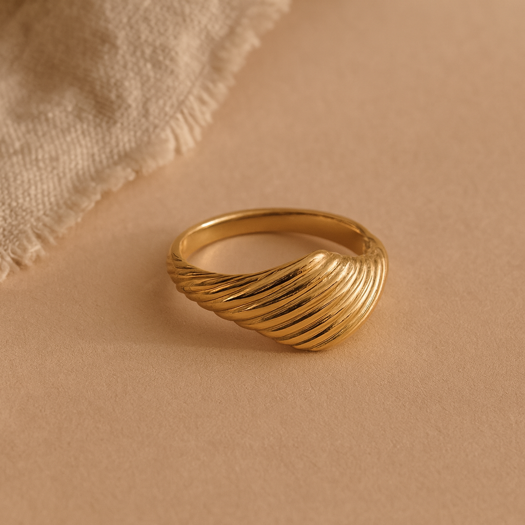 Ripple Signet Ring