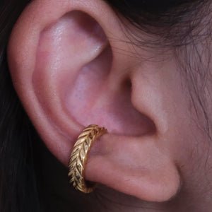 Solid Leaf Ear Cuff