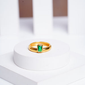 Edge Elegance Ring