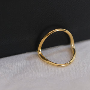 V Shaped Ring