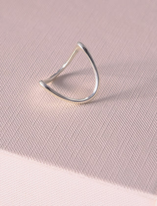 V Shaped Ring