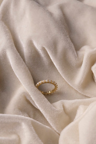Thin Pearl Ring