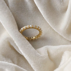 Thin Pearl Ring