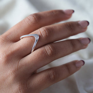 V Shaped Ring