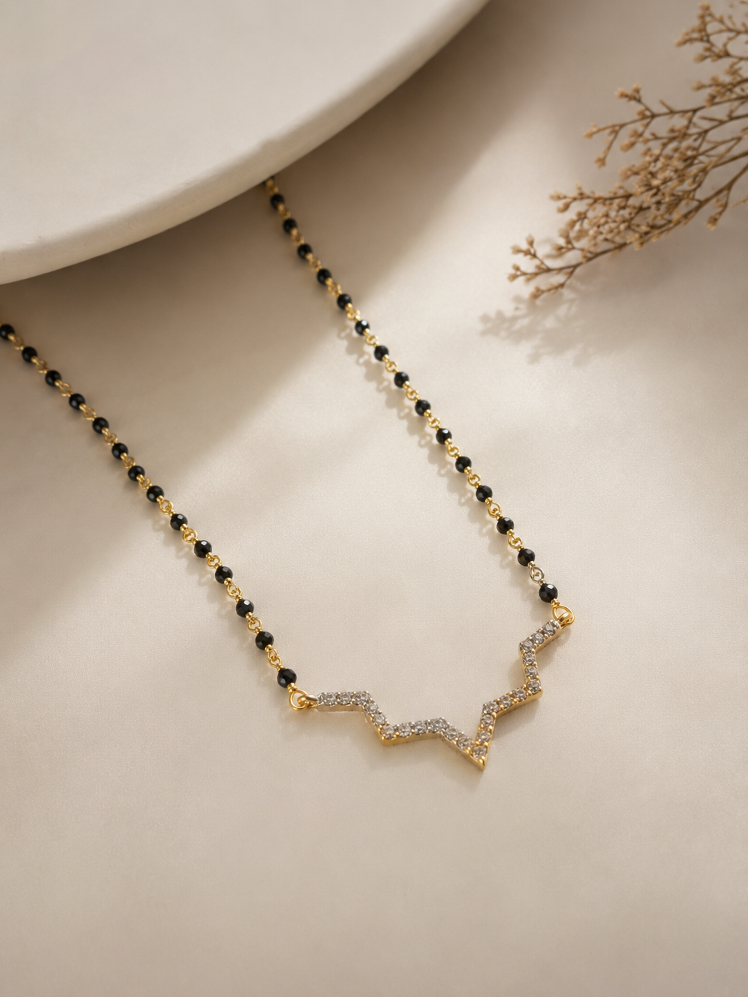 Minimal Diamond Mangalsutra