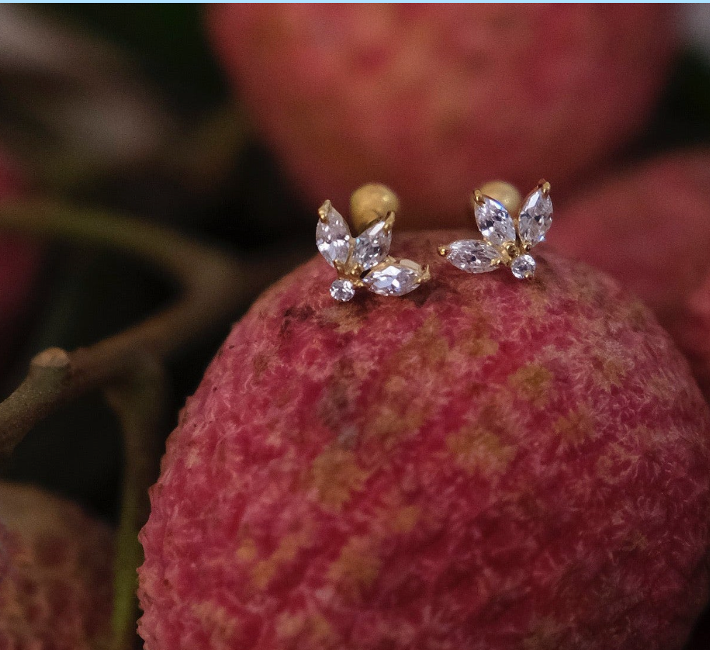 Leafy Studs