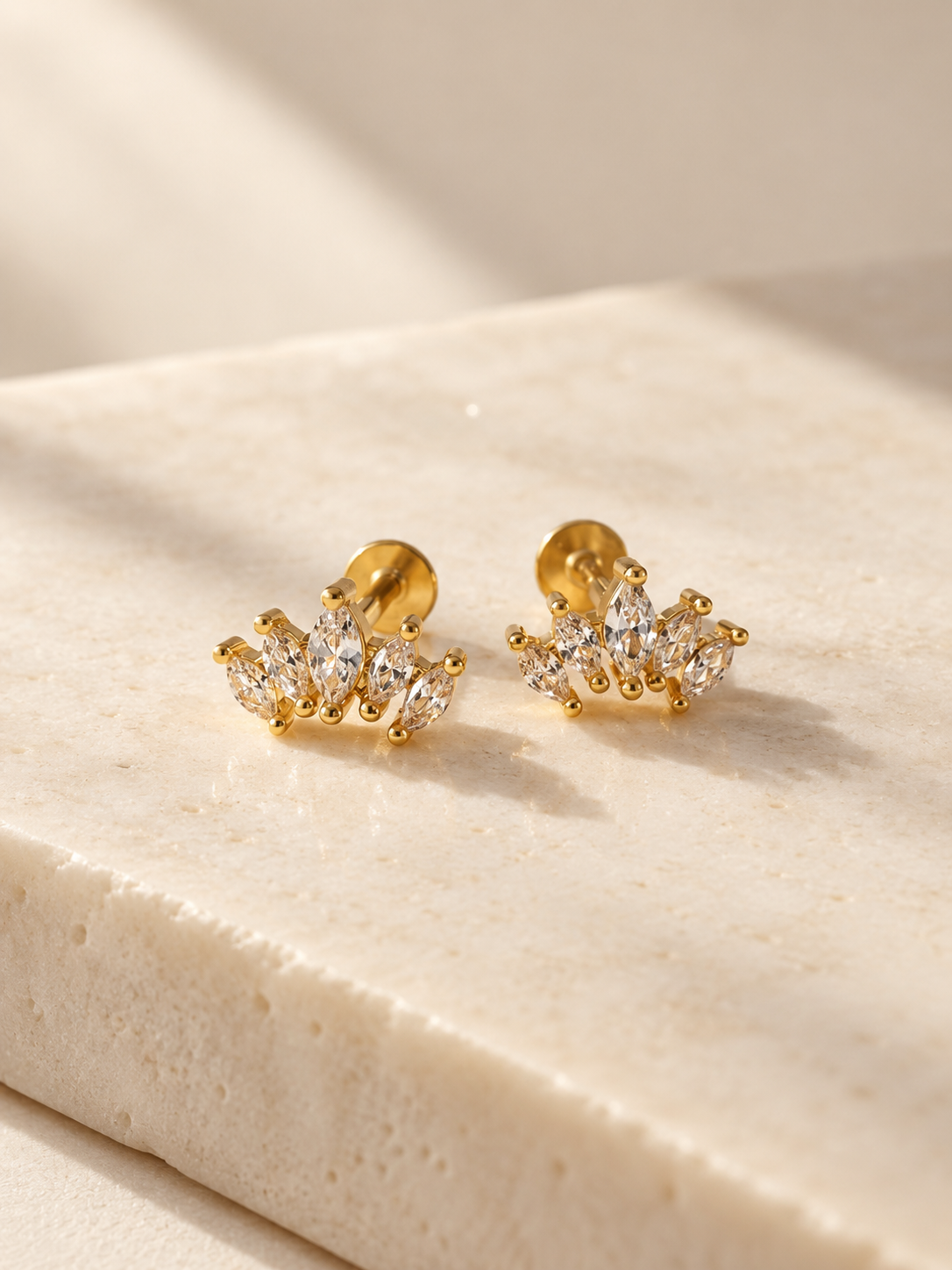 Marquise Fan Stud-Gold