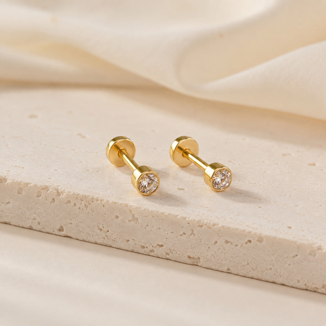 Round Diamond Studs