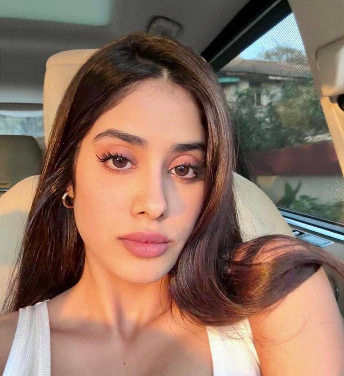 Jhanvi Kapoor In Bold Hoops / Mini