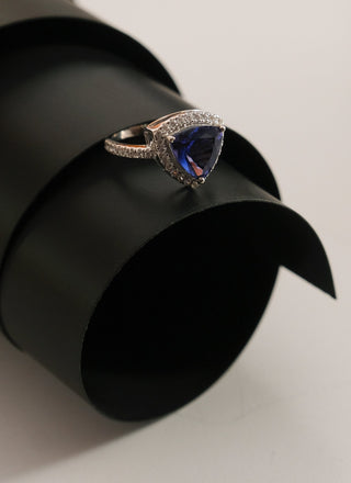 Tanzanite Engagement Ring White Gold