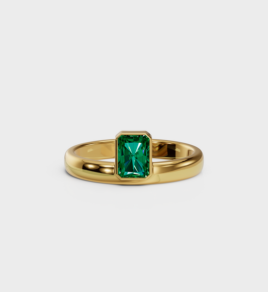 Edge Elegance Ring