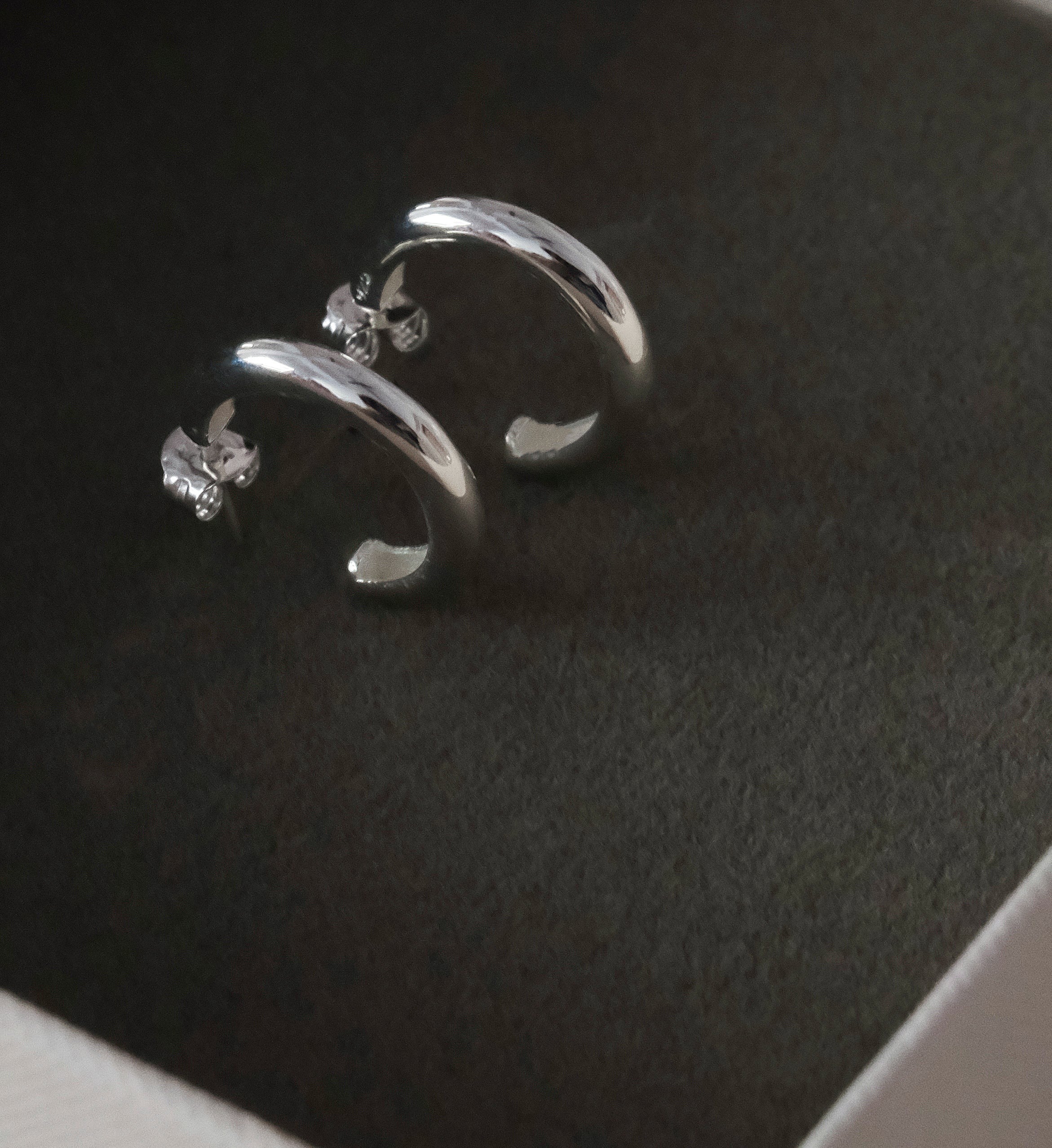 Bold Hoops-Hoops-Anushka Jain Jewellery