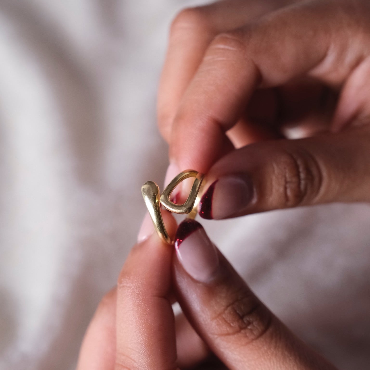 Clutch Ring-Rings-Anushka Jain Jewellery