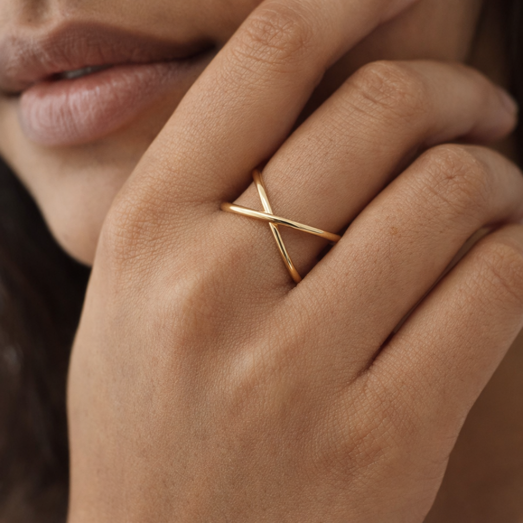 Criss Cross Ring-Rings-Anushka Jain Jewellery
