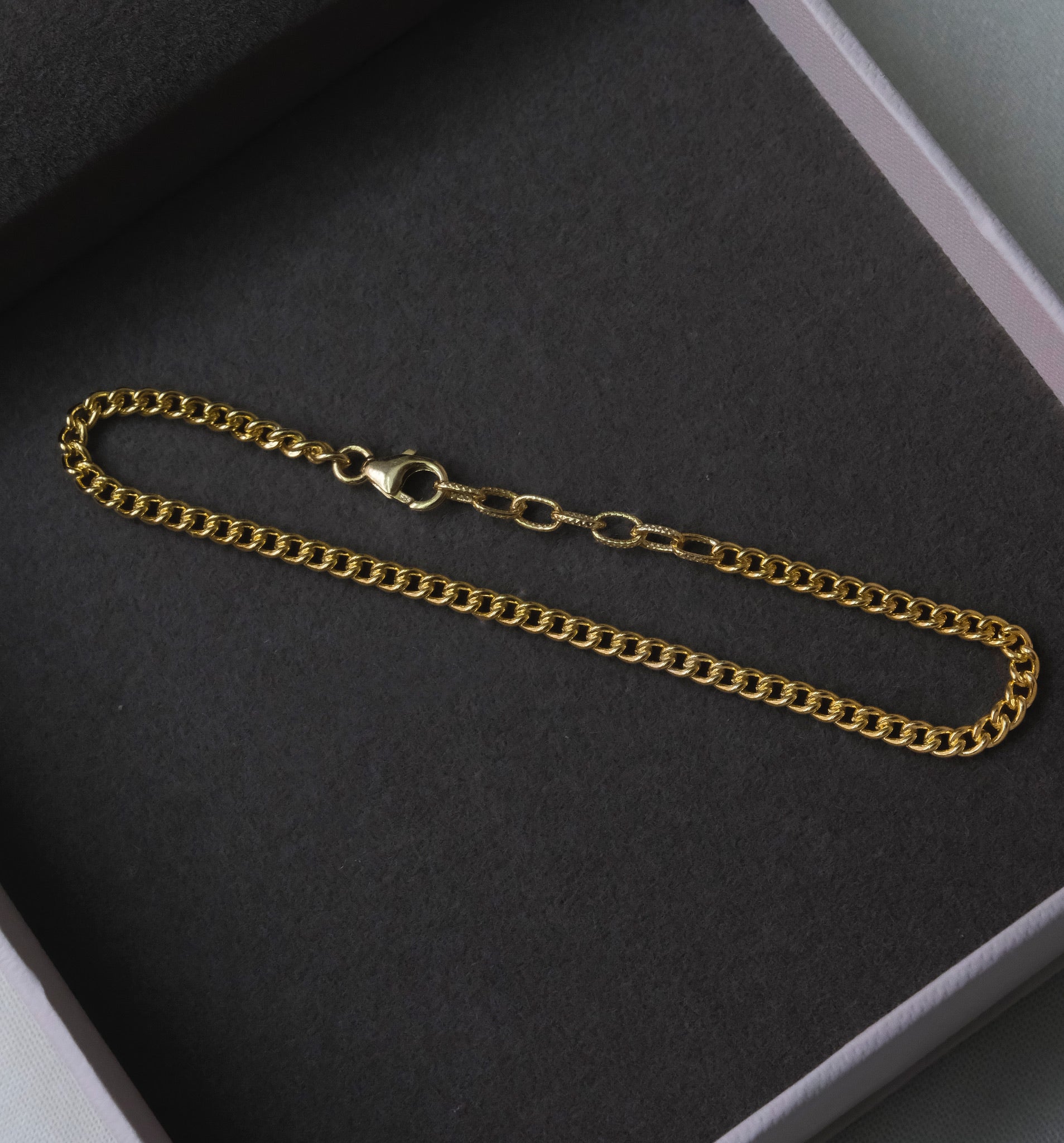 Curb Bracelet-Bracelets-Anushka Jain Jewellery