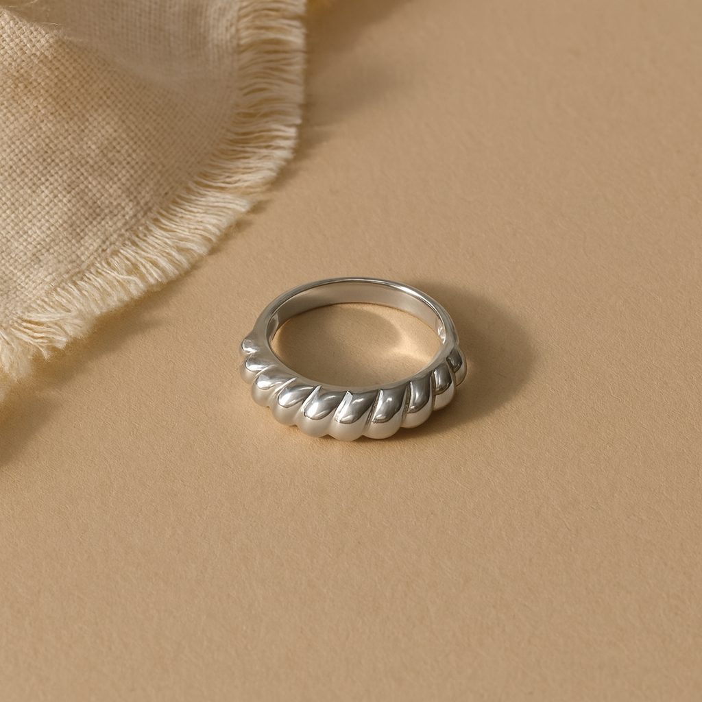 Curved Mound Ring-Rings-Anushka Jain Jewellery