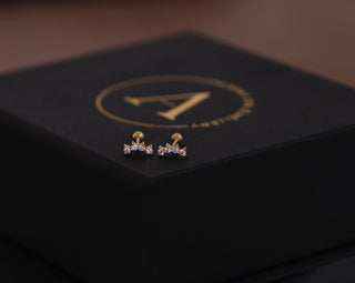 Curved Diamond Studs