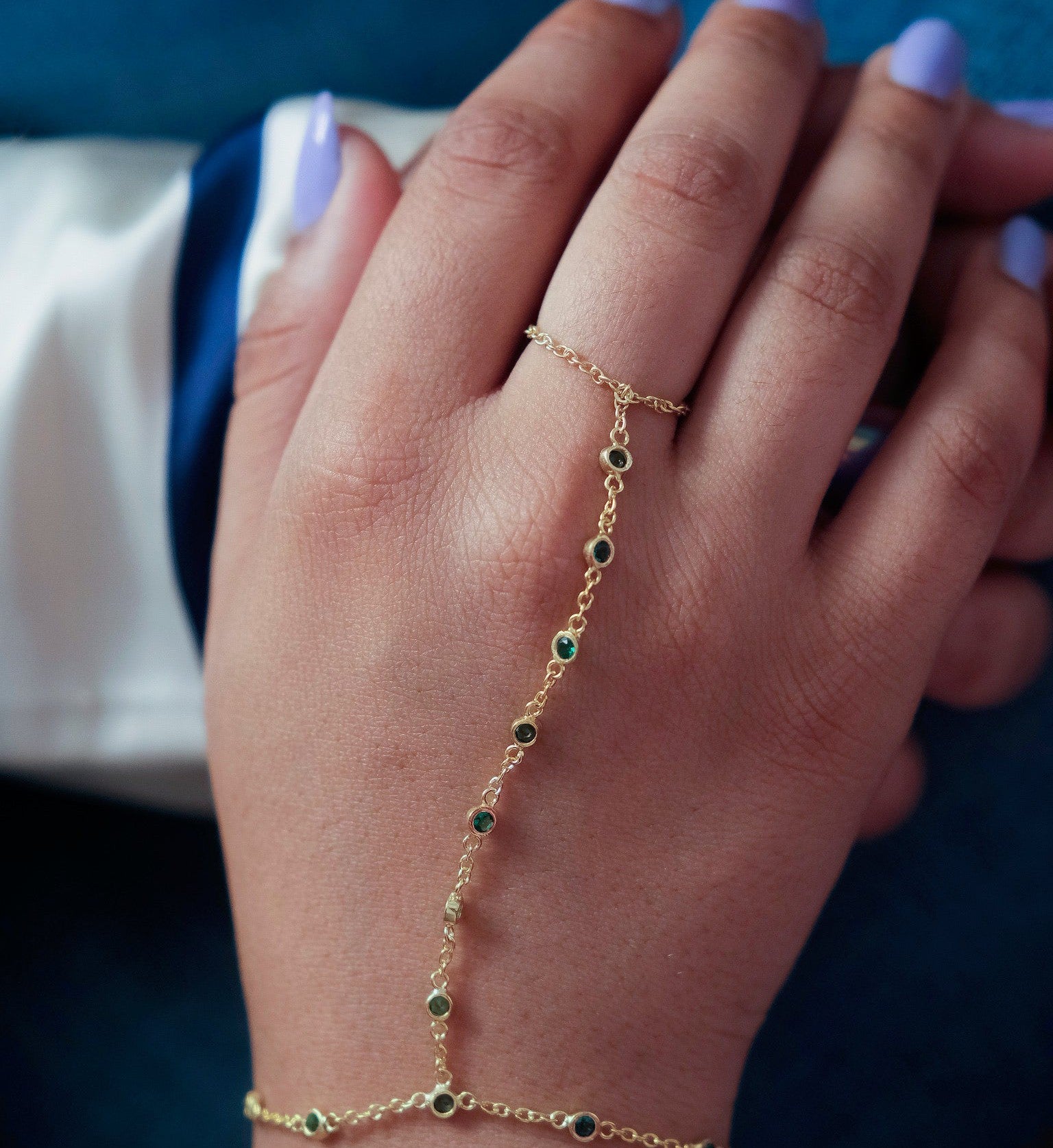 Emerald Hathfool-Bracelets-Anushka Jain Jewellery