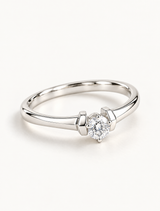 Eterna Solitaire Ring