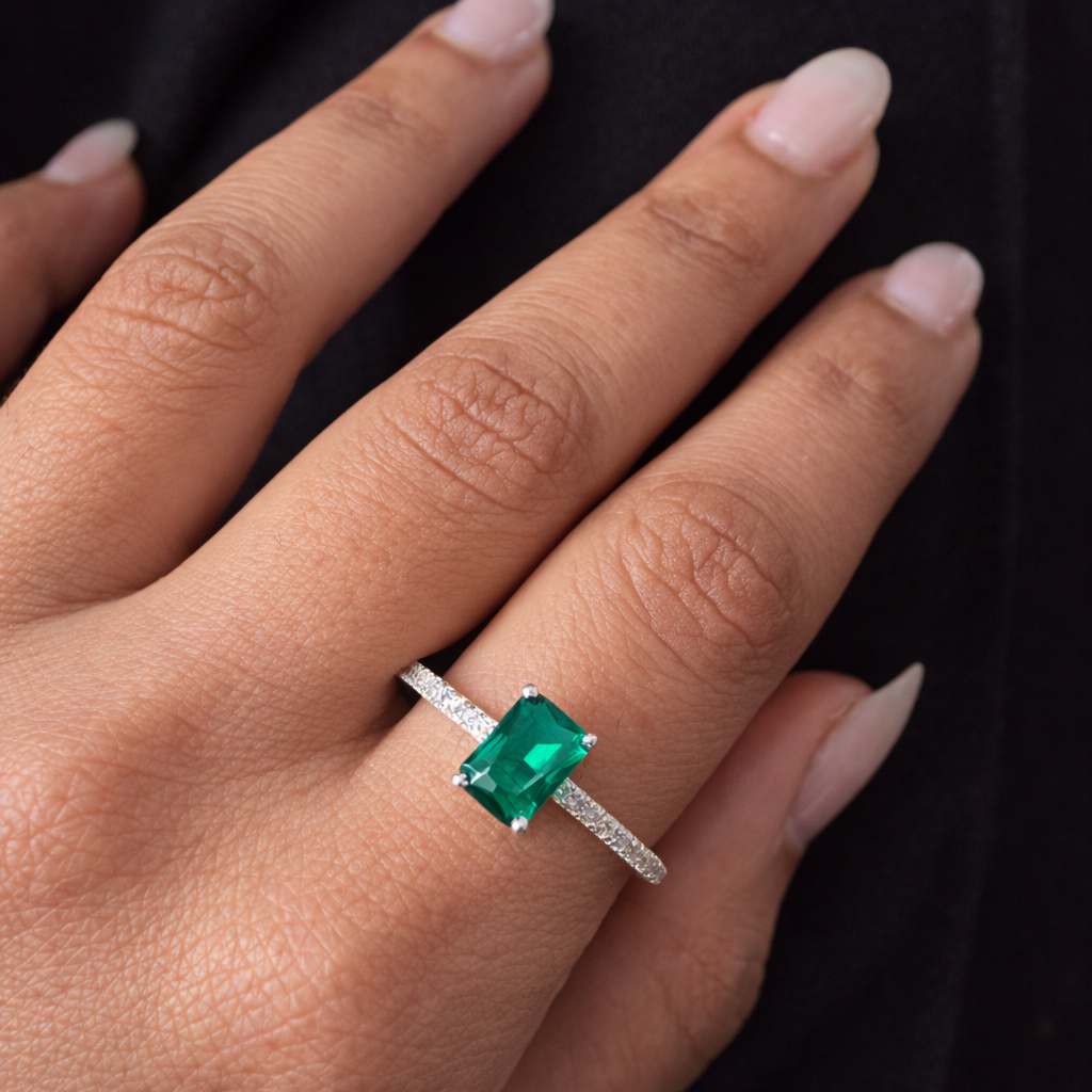 Green Stone Silver Ring-Anushka Jain Jewellery