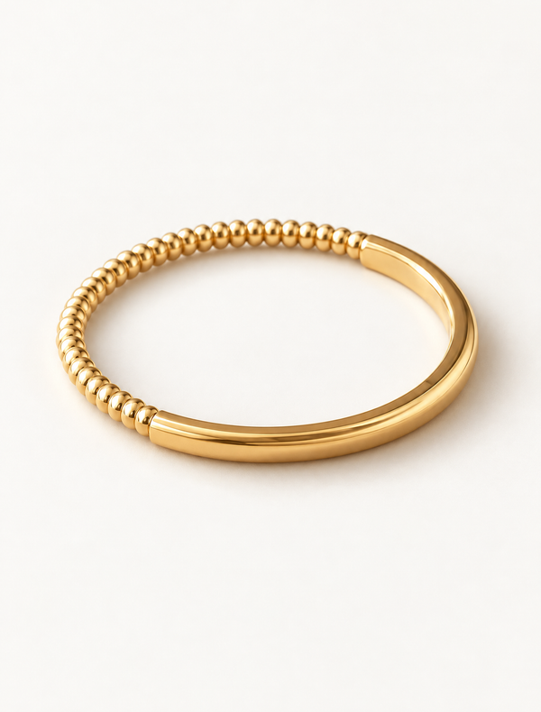Half Twisted Ring