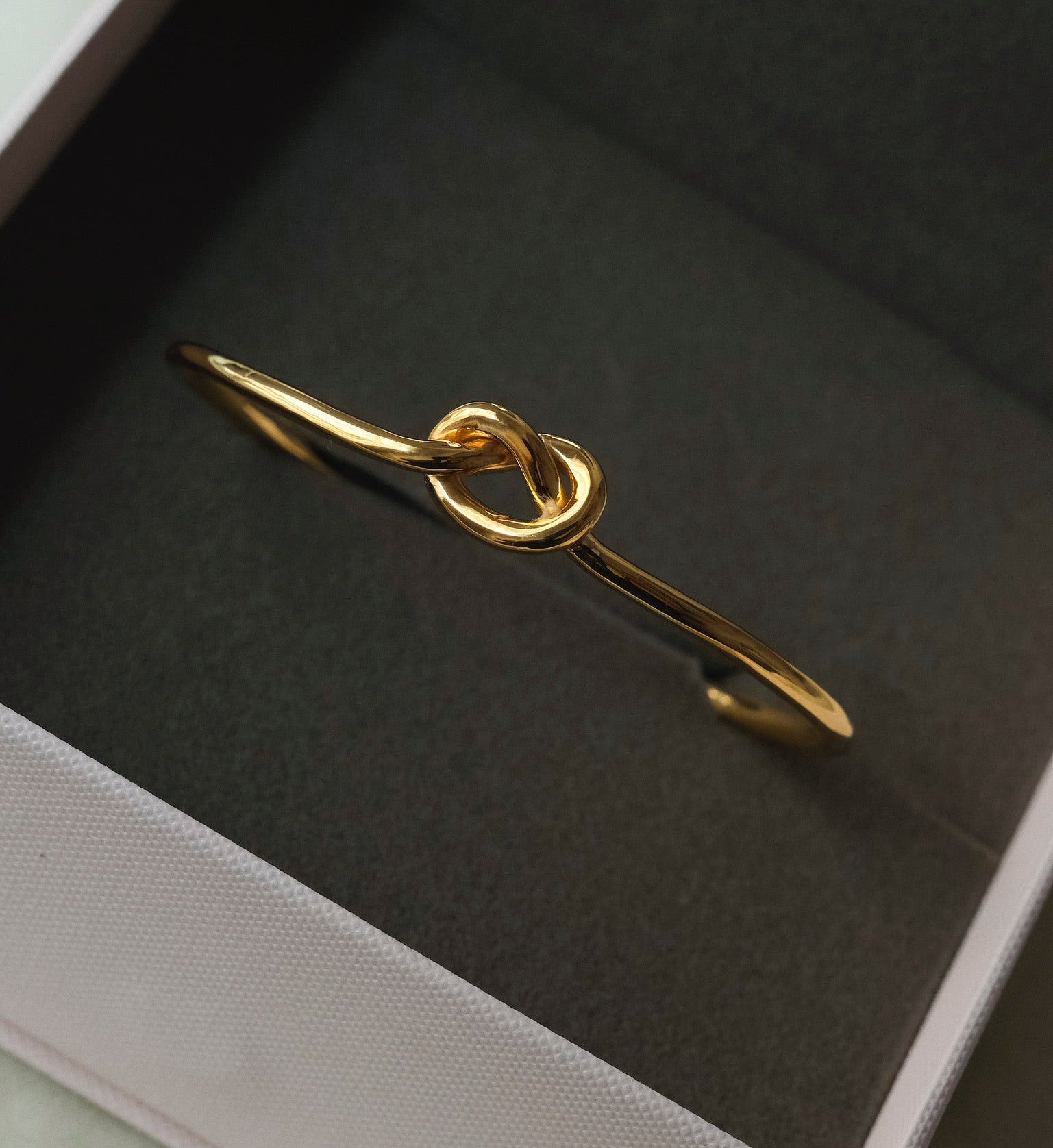 Knot Cuff-Bracelets-Anushka Jain Jewellery