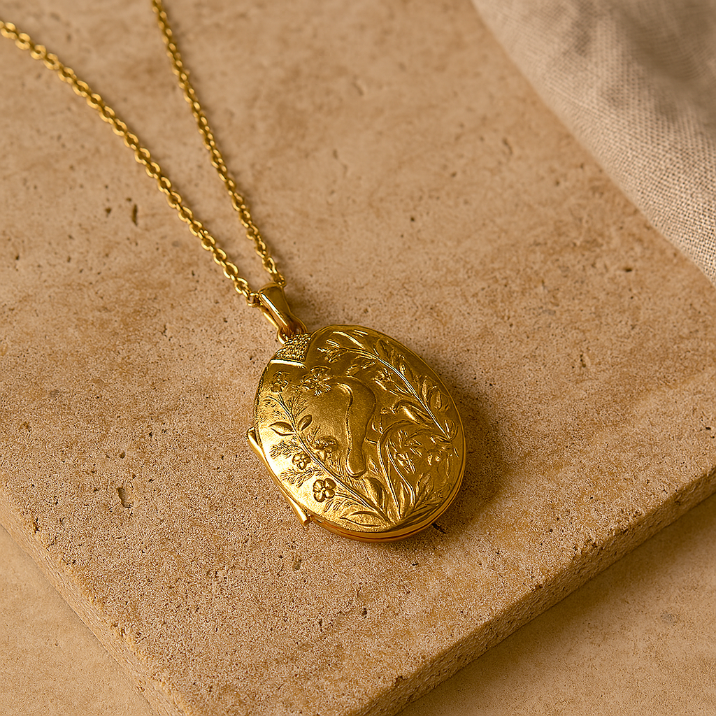 Nature Locket Necklace-Lockets-Anushka Jain Jewellery