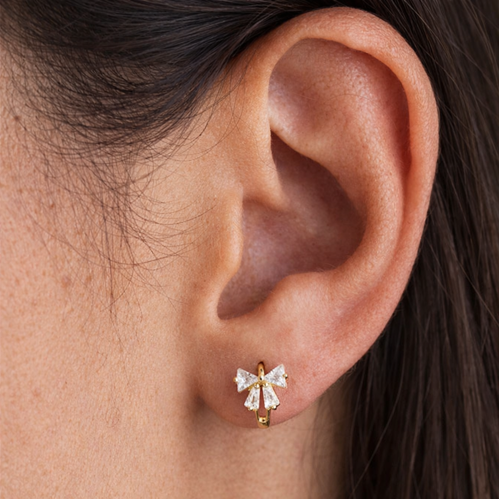 Queen Diamond Line Huggie-Anushka Jain Jewellery